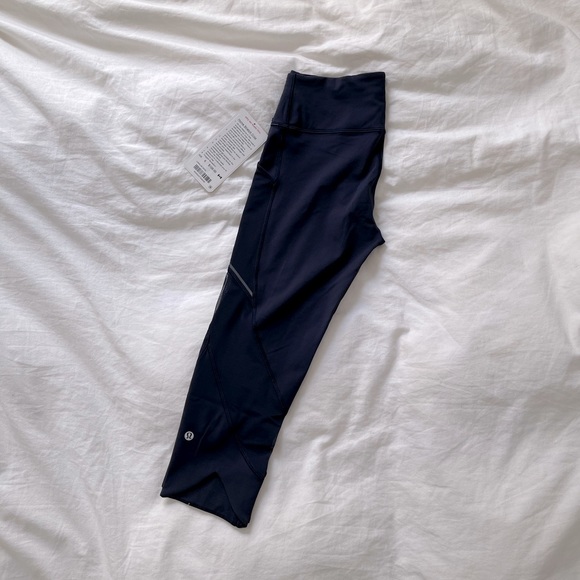✨SOLD✨Brand New Lululemon Home Stretch Crop Legging - Picture 5 of 6
